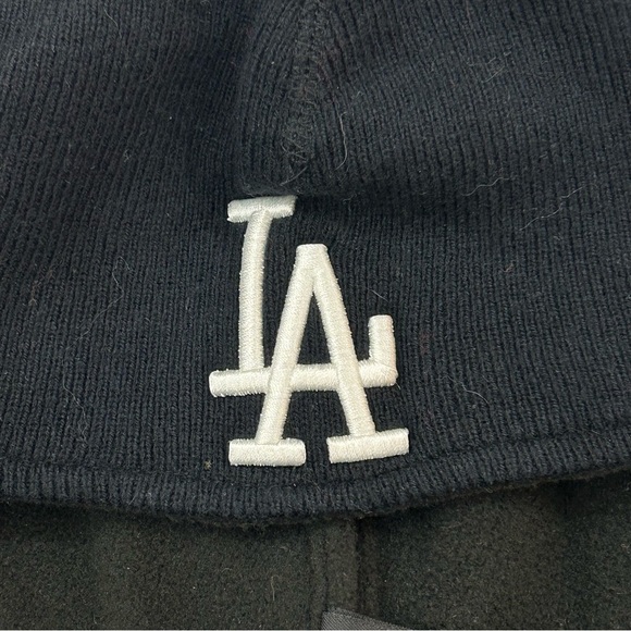 Los Angeles LA Dodgers MLB Baseball New Era Fnitted Dog Ear Hat Beanie Cap Cover - Picture 2 of 11